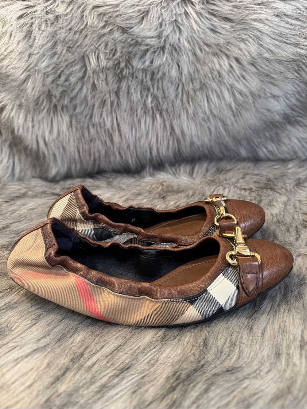Burberry Classic Brown Plaid Women's Ballet Flats with Gold Hardware Size 38 - Picture 1 of 10
